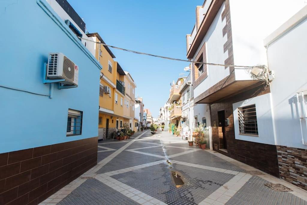 מאלגה House In Fishing Village El Palo - Tcm מראה חיצוני תמונה